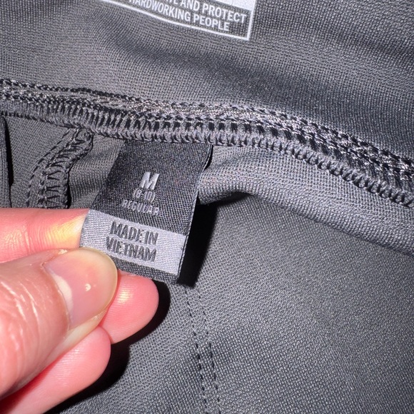 Carhartt Women’s Force Leggings - 3 for 1 - Burgundy, Khaki, Gray - Picture 4 of 9